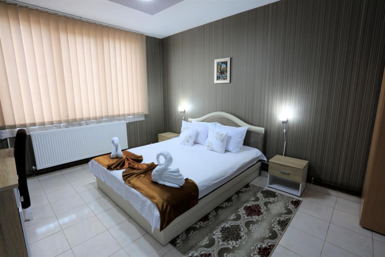 Kruševac Garni Hotel Saradis מראה חיצוני תמונה