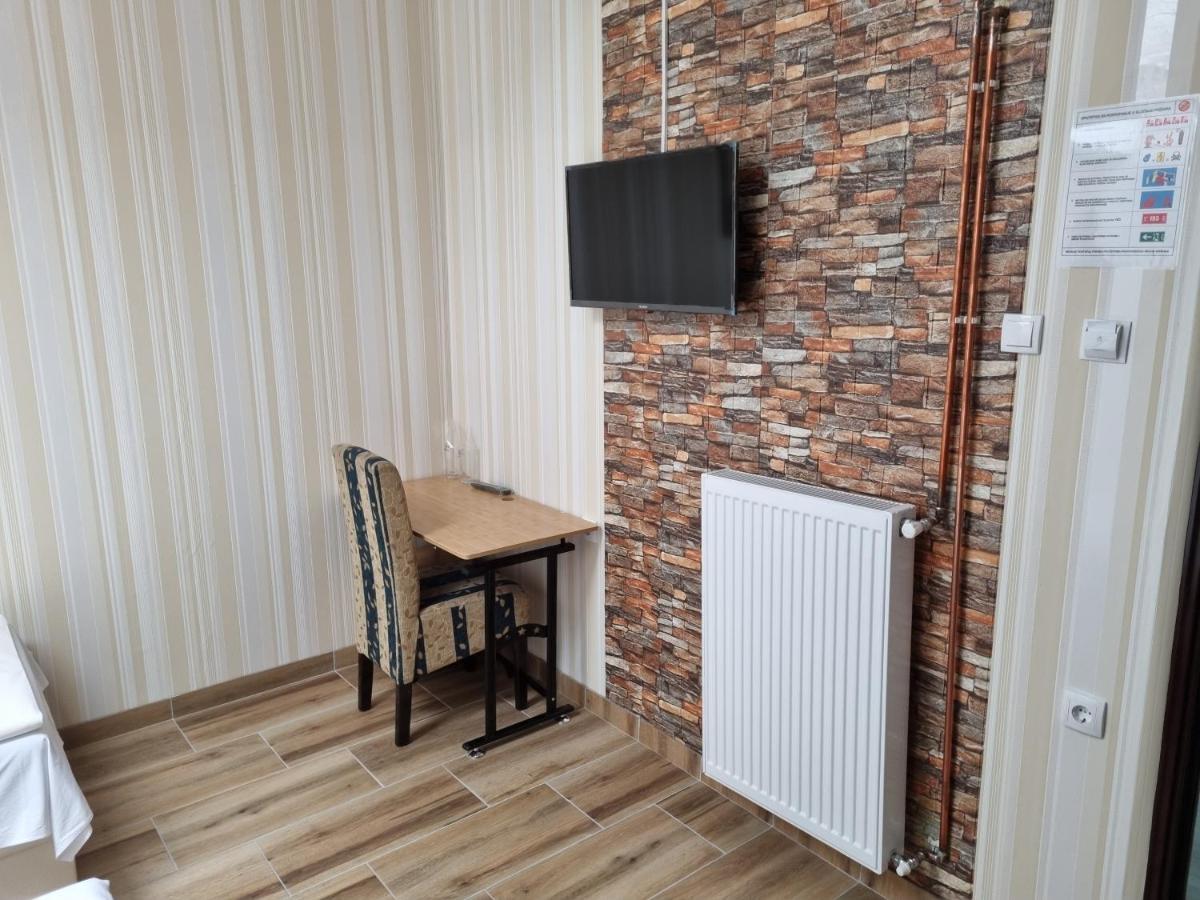 Kruševac Garni Hotel Saradis מראה חיצוני תמונה