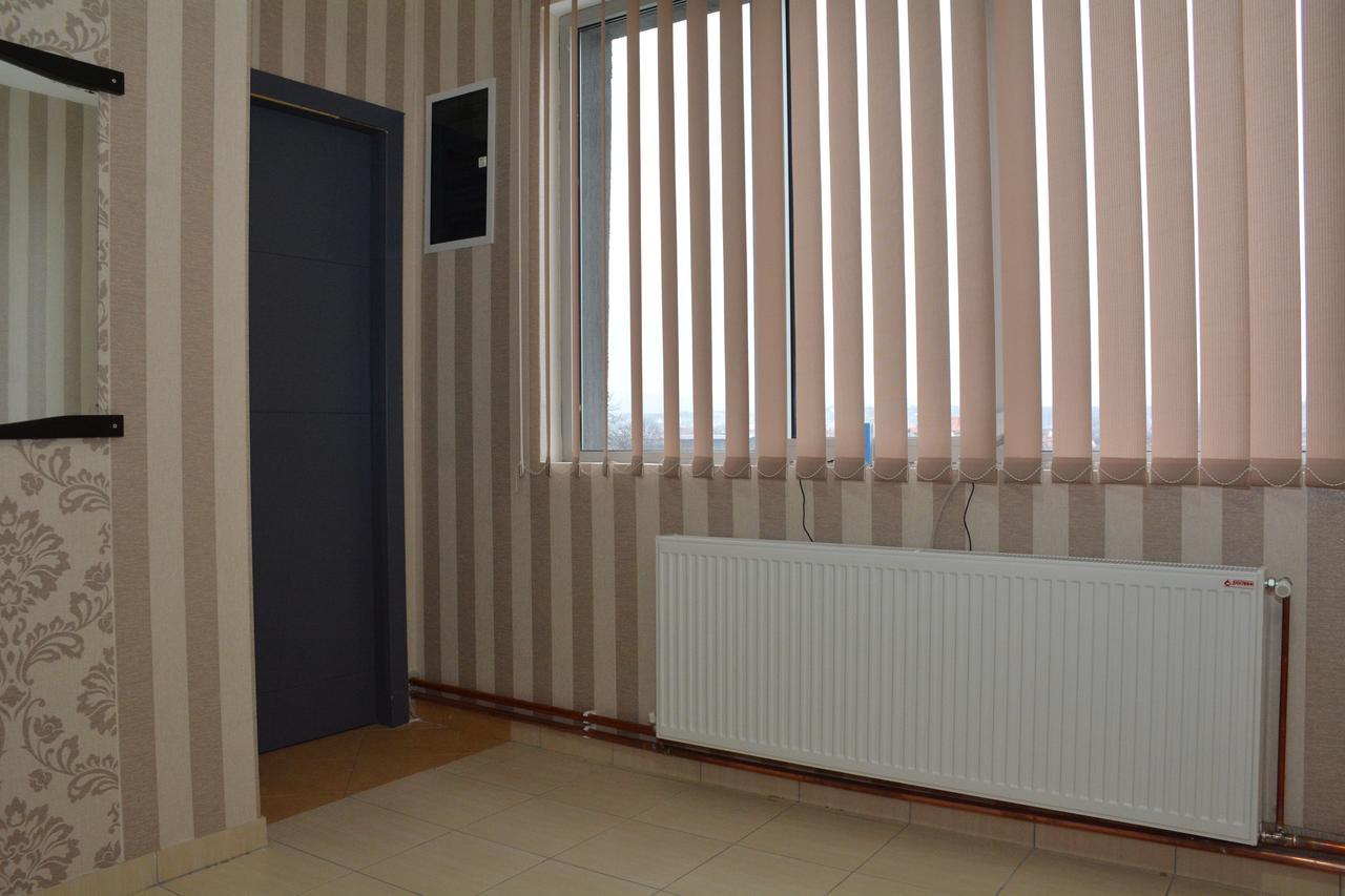 Kruševac Garni Hotel Saradis מראה חיצוני תמונה