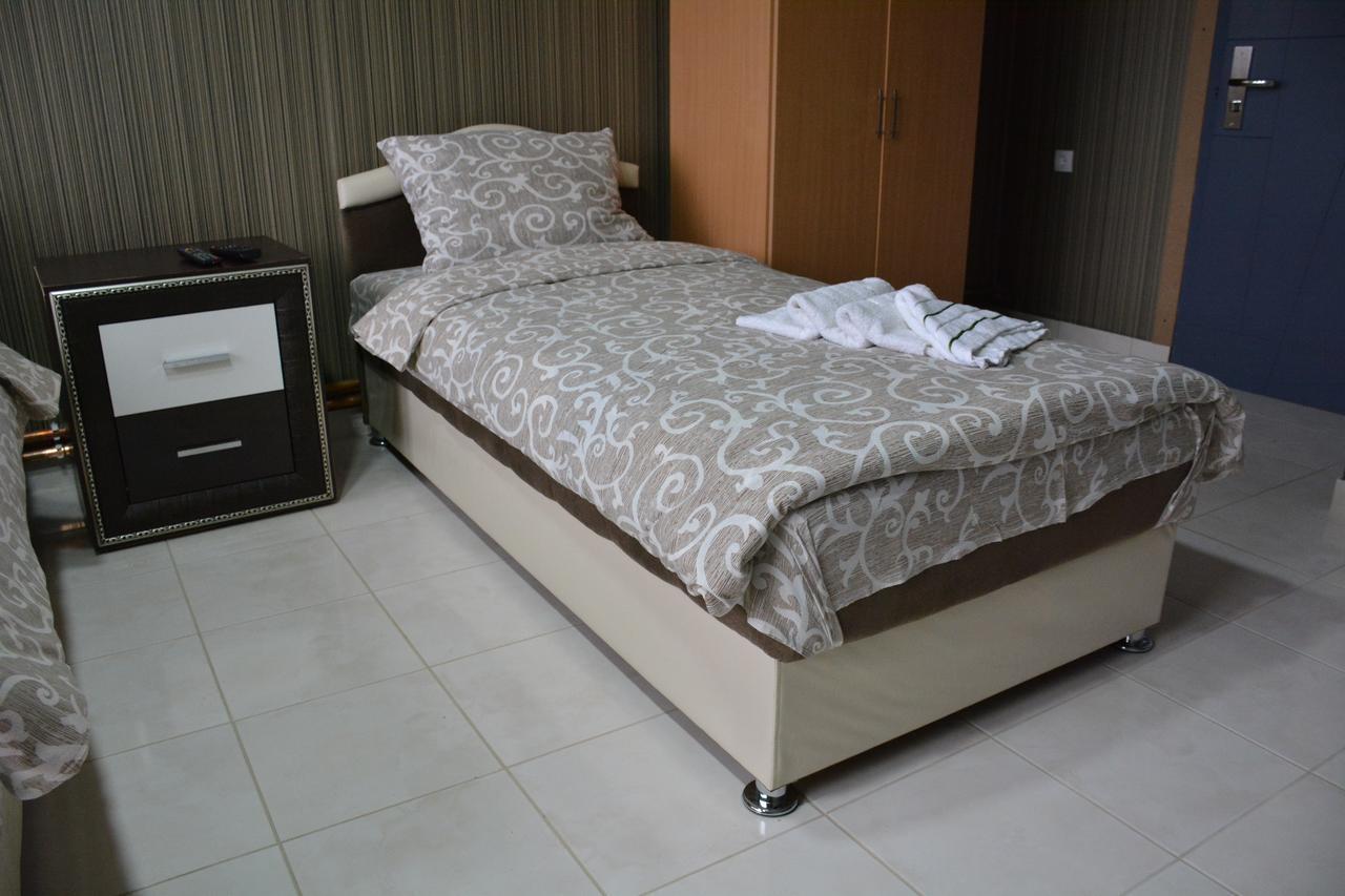 Kruševac Garni Hotel Saradis מראה חיצוני תמונה
