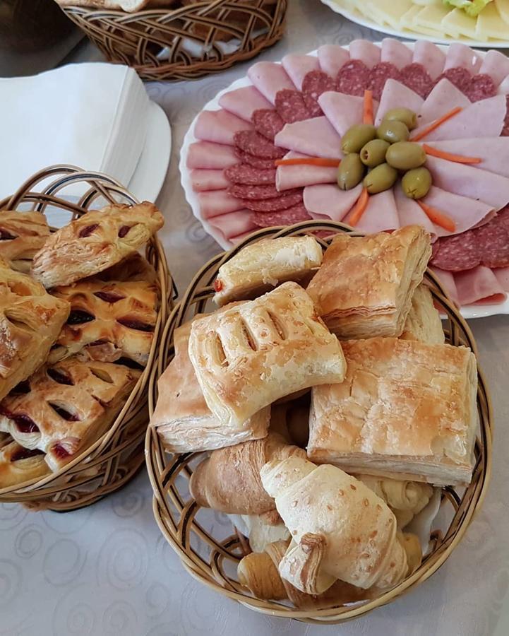 Kruševac Garni Hotel Saradis מראה חיצוני תמונה